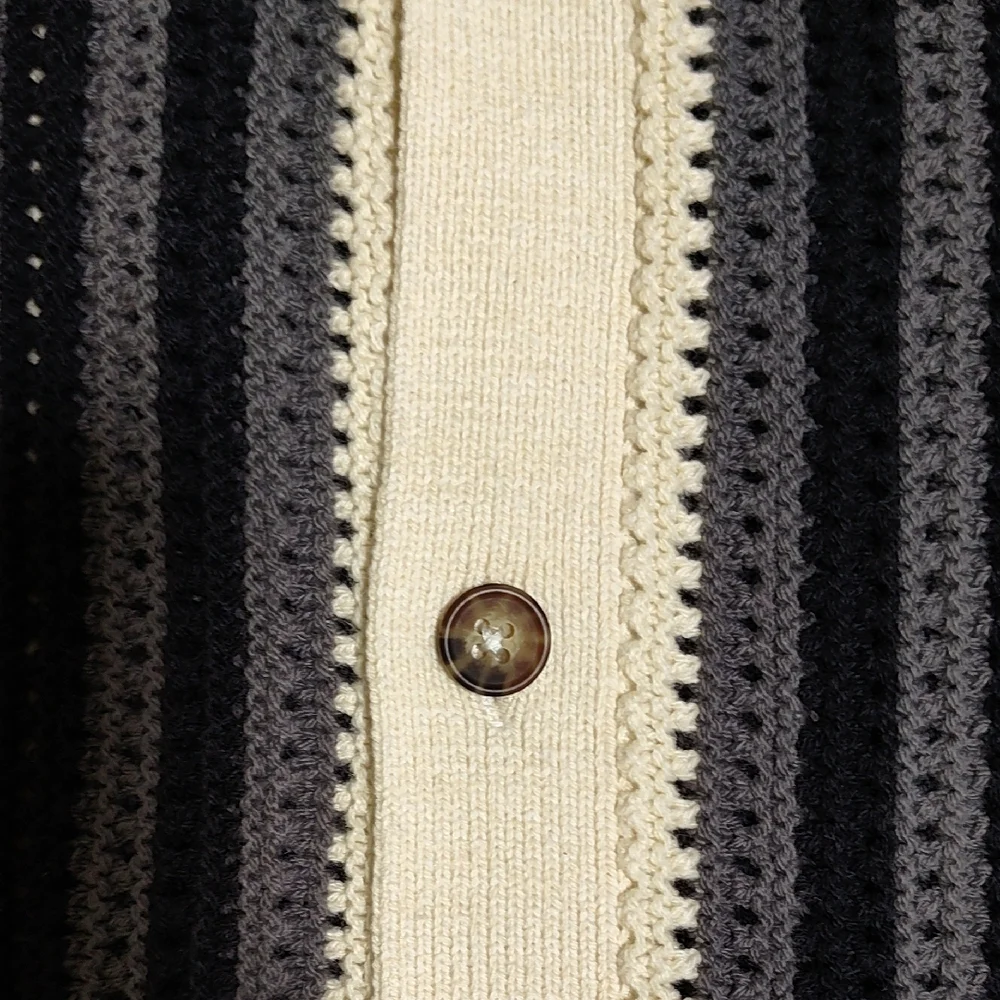 Urban Outfitters Black and Cream Striped Button Down Shirt - Picture 4 of 8